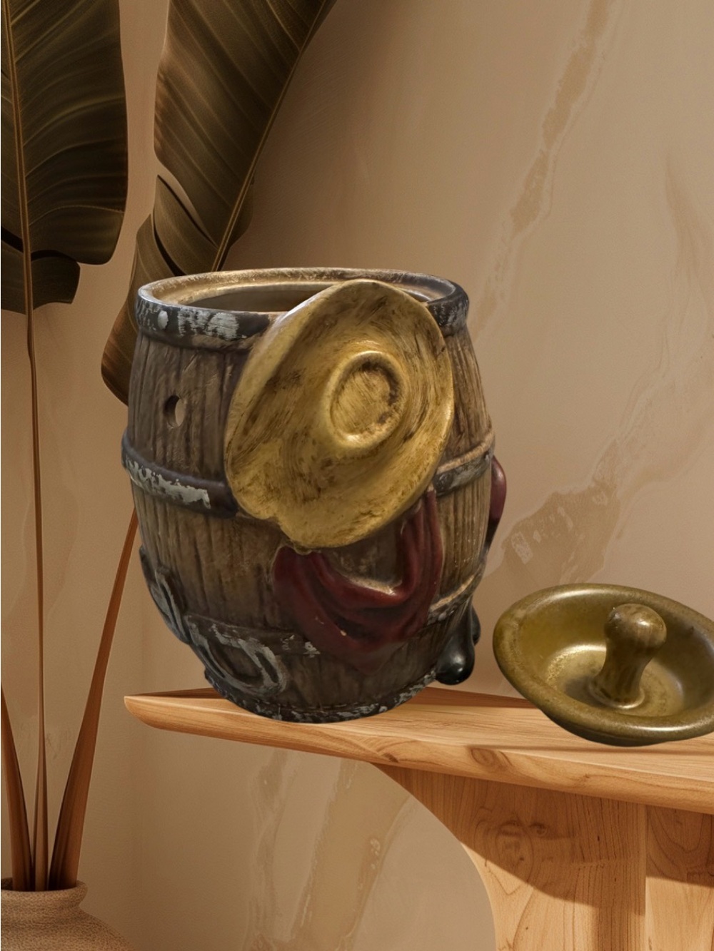 VTG Ceramic Decorative Barrel Lamp with Beautiful Accents.